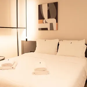 Taskou Luxury Apartment