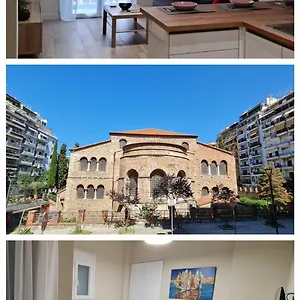 Kyana Luxury Apartment