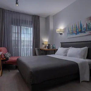 Galleries Elegant Apartment